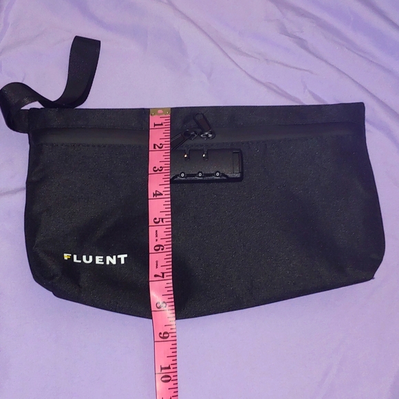 NWT SMELL PROOF LOCKABLE BAG WITH 2 POCKETS INSIDE * FLUENT BAGS - Picture 8 of 8